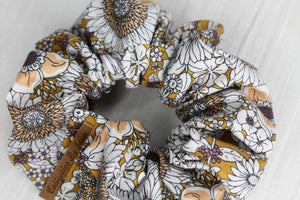 Medium Tammy Floral Scrunchie