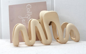 Beige Karlie Claw Clip