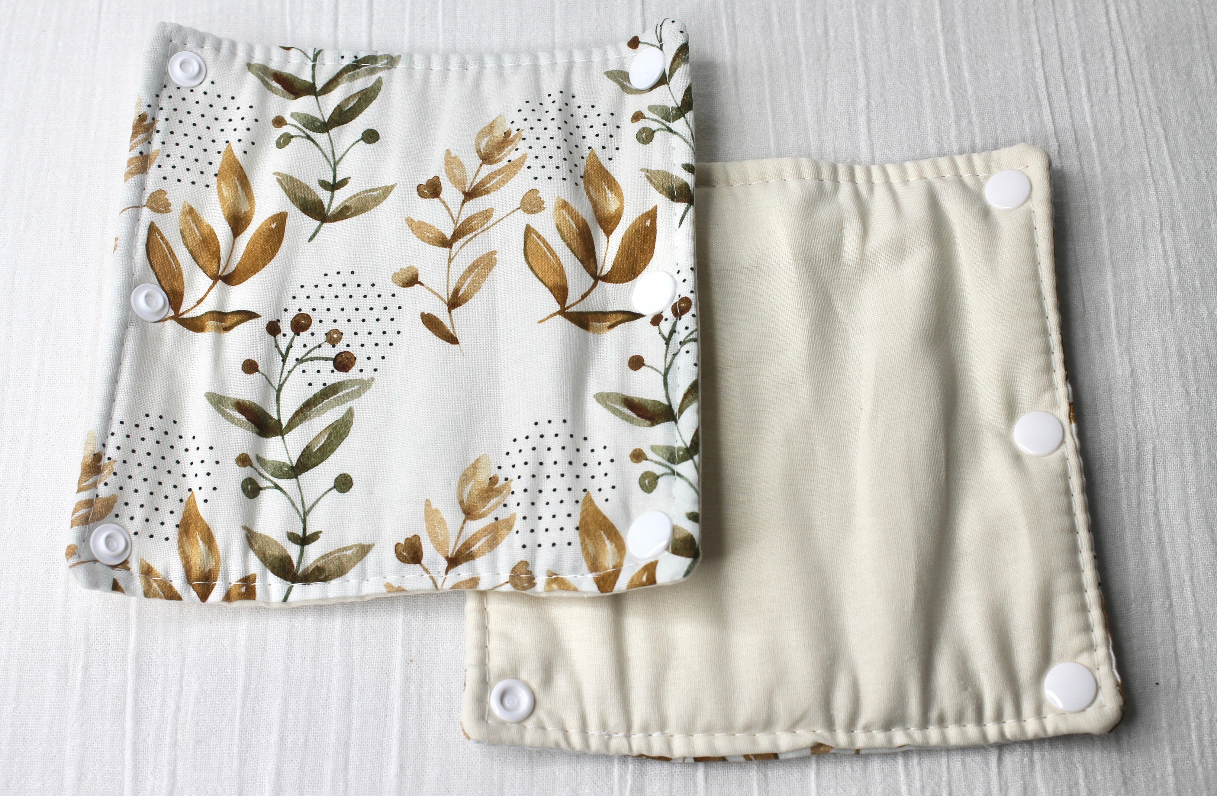 Leaves / Cream Reversible Pram Liner with Strap Covers
