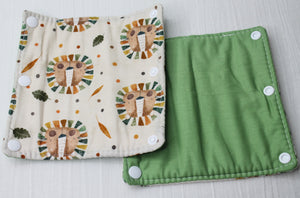 Lion / Sage Reversible Pram Liner with Strap Covers