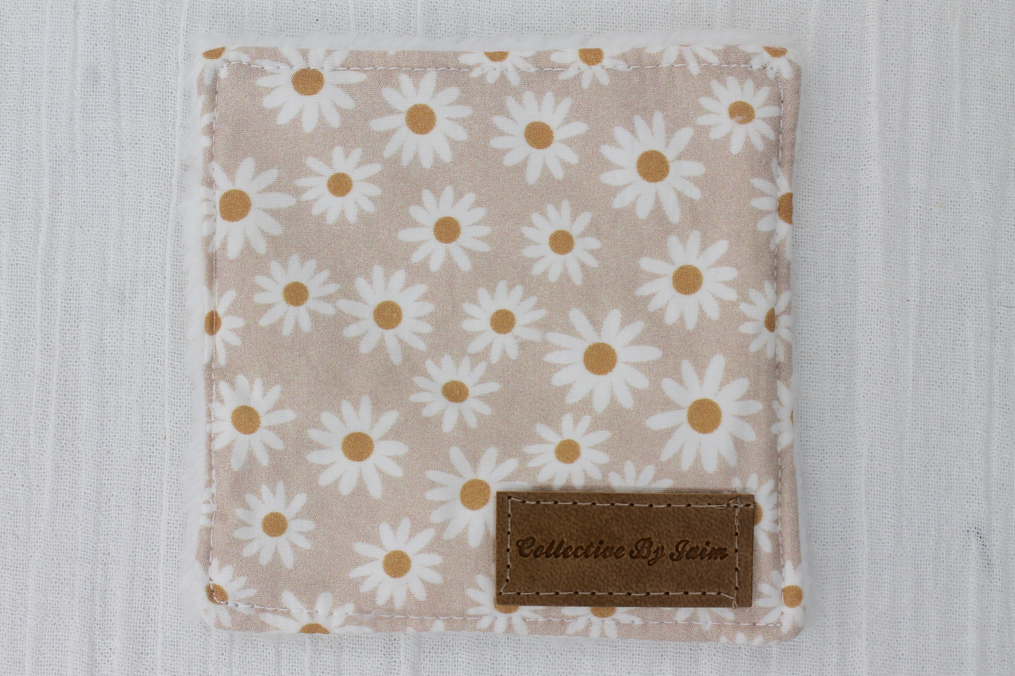 Square Make-up Wipe - Baby Pink Daisy