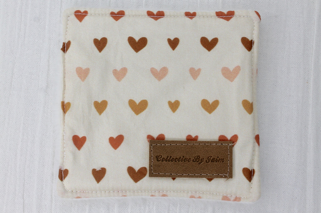 Square Make-up Wipe - Neutral Heart
