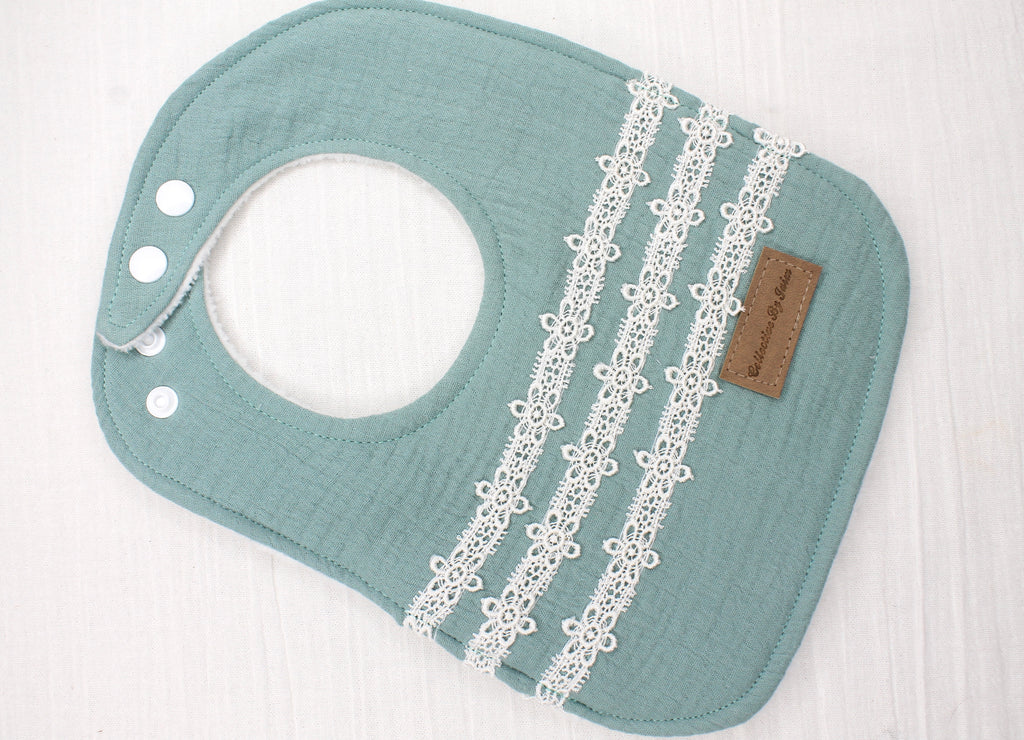 Ocean Double Cloth Daisy Chain Lace Bib with Cotton Backing