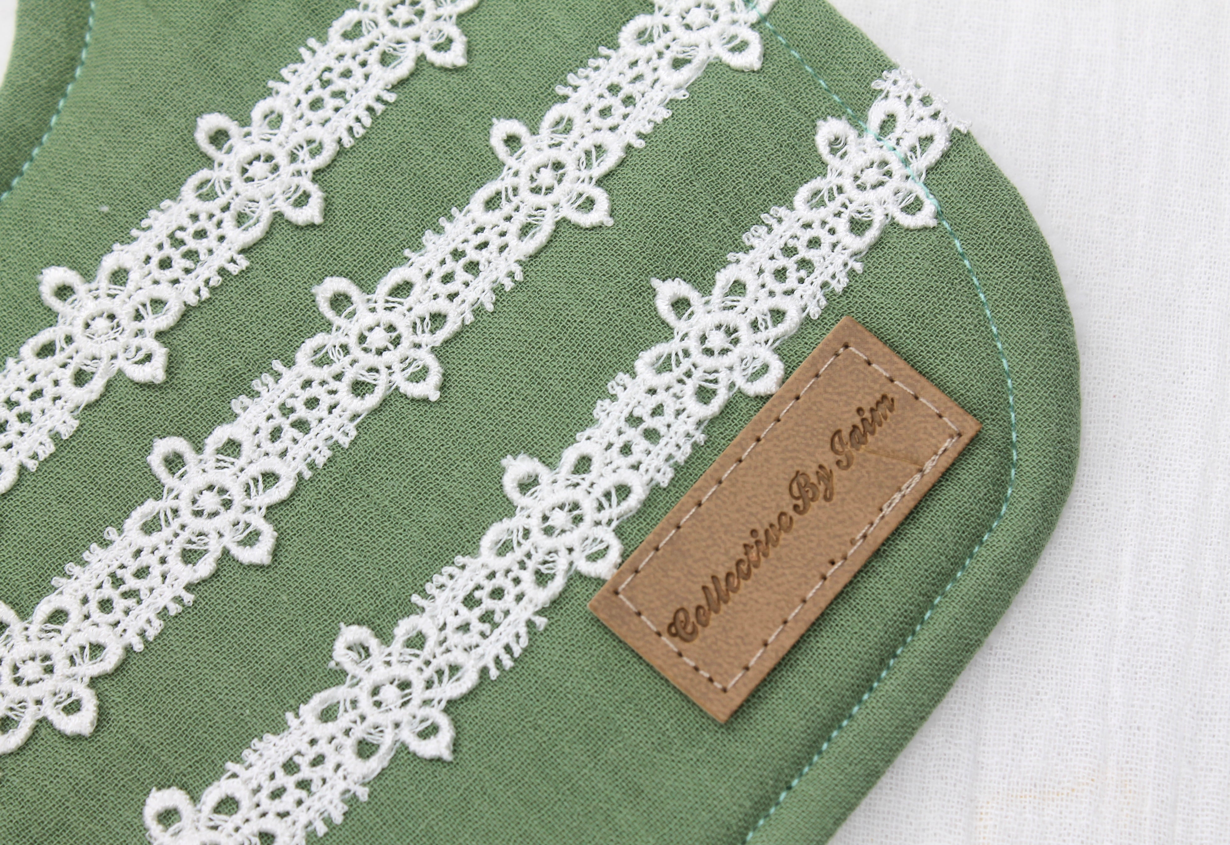 Sage Double Cloth Daisy Chain Lace Bib with Cotton Backing