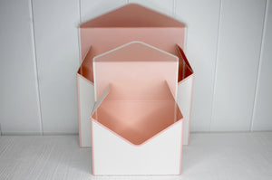 Envelope Box White & Pink