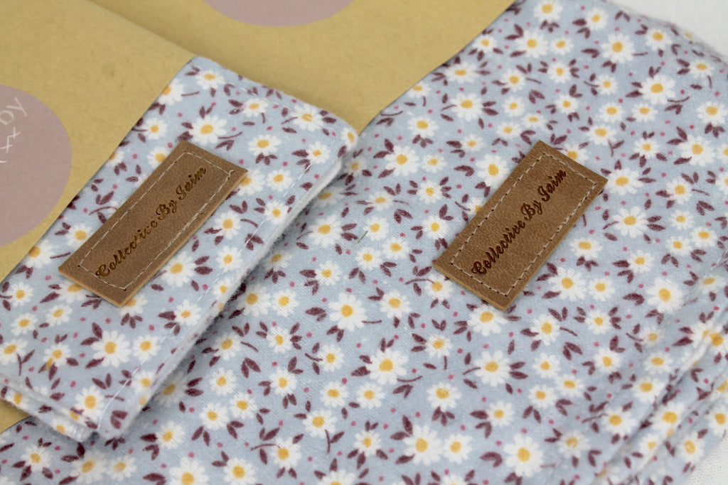 Daisy Flannelette Blanket & Reusable Wipes