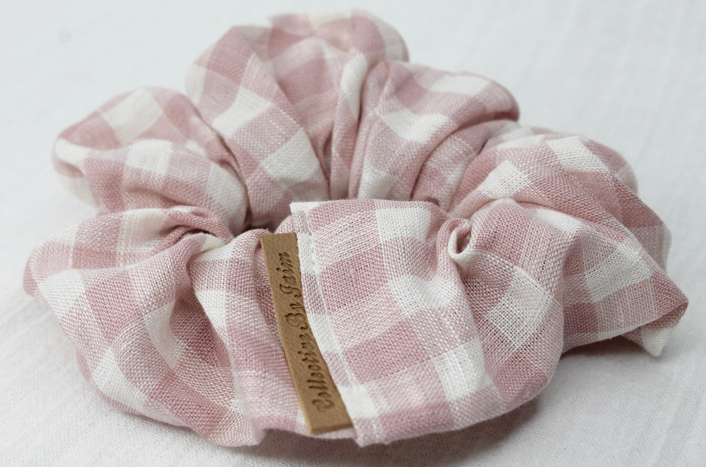 Small Dusty Pink Linen Gingham Scrunchie