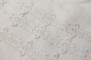 Cream Double Cloth Daisy Chain Lace Bib with Fleece Backing