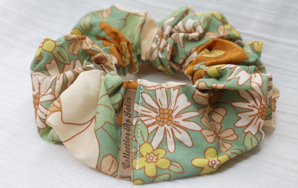 Medium Vintage Floral Scrunchie